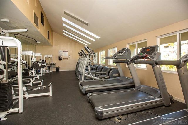 8520 Via Mallorca J, La Jolla, CA 92037