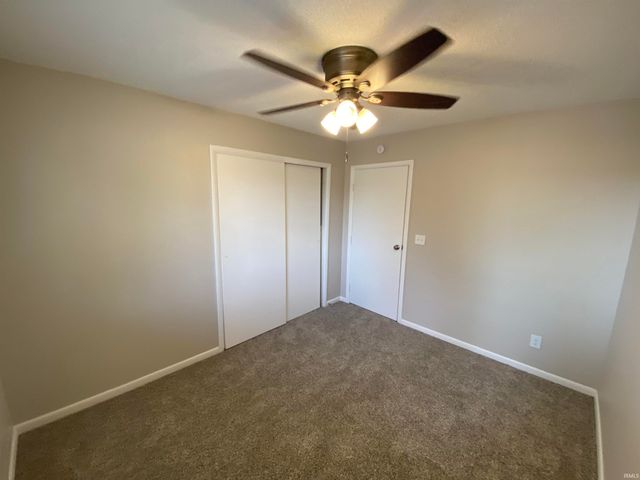 6608 E Baseline Road, Evansville, IN 47725