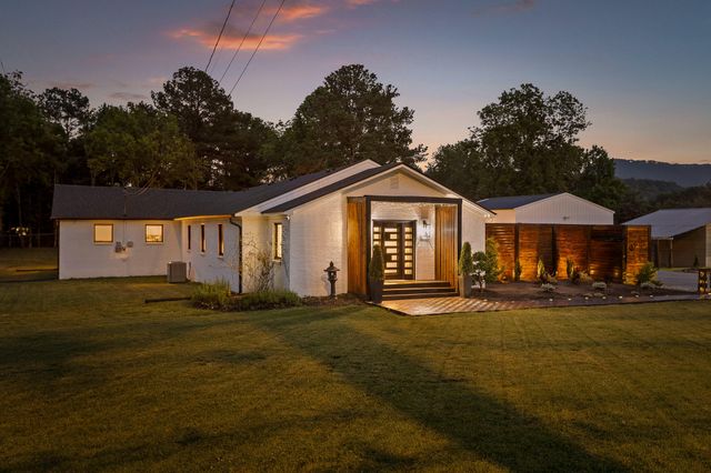 824 Ogrady Drive, Chattanooga, TN 37419