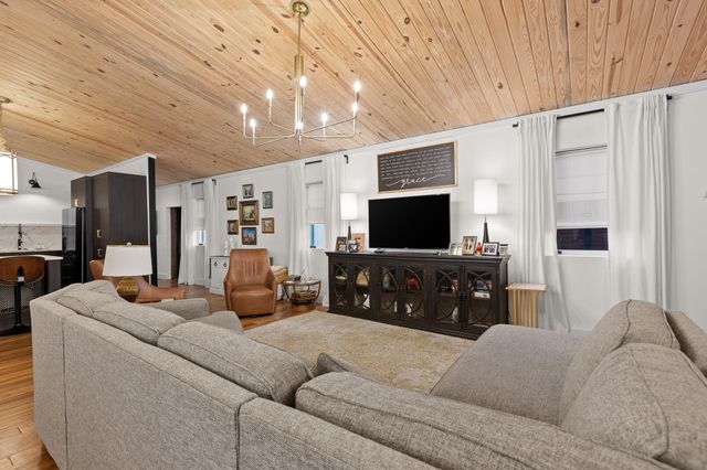 824 Ogrady Drive, Chattanooga, TN 37419