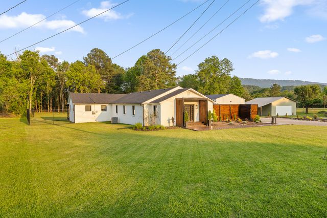 824 Ogrady Drive, Chattanooga, TN 37419