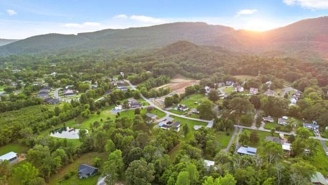 824 Ogrady Drive, Chattanooga, TN 37419