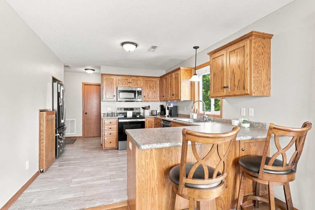 2612 Rushmore Road, Hastings, MN 55033 — photo 5