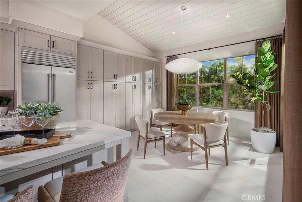 Image 4 of property listing at 205 Birdseye, Irvine, CA 92618