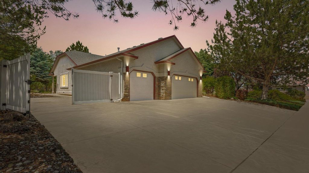 395 Lime Kiln Way, Grand Junction, CO 81507