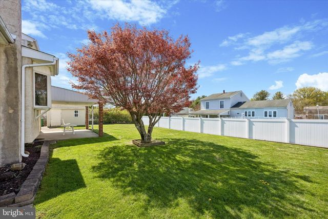 3307 SWEETBRIAR PL, Bensalem, PA 19020