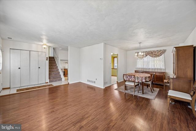 3307 SWEETBRIAR PL, Bensalem, PA 19020