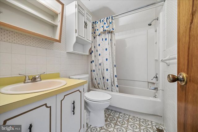 3307 SWEETBRIAR PL, Bensalem, PA 19020