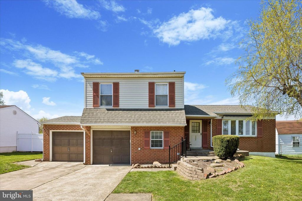 3307 SWEETBRIAR PL, Bensalem, PA 19020