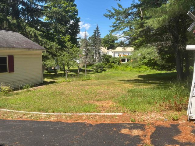332 Main Street, Alton, NH 03810