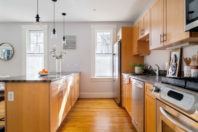 432 Norfolk Street 1H, Somerville, MA 02143
