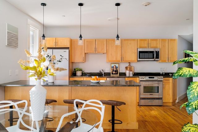 432 Norfolk Street 1H, Somerville, MA 02143