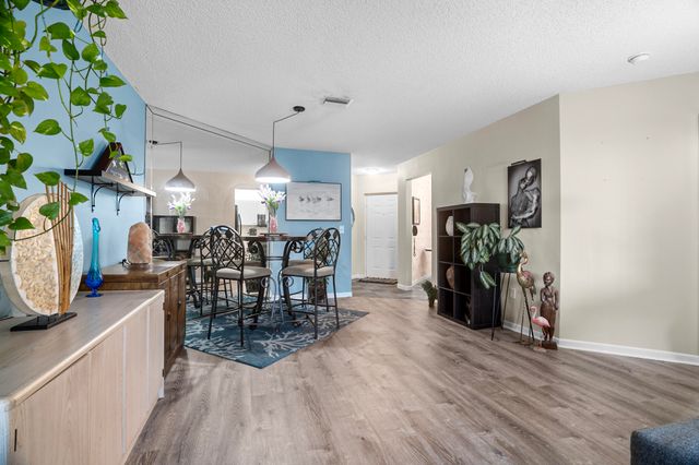 4161 Coral Tree Circle 261, Coconut Creek, FL 33073