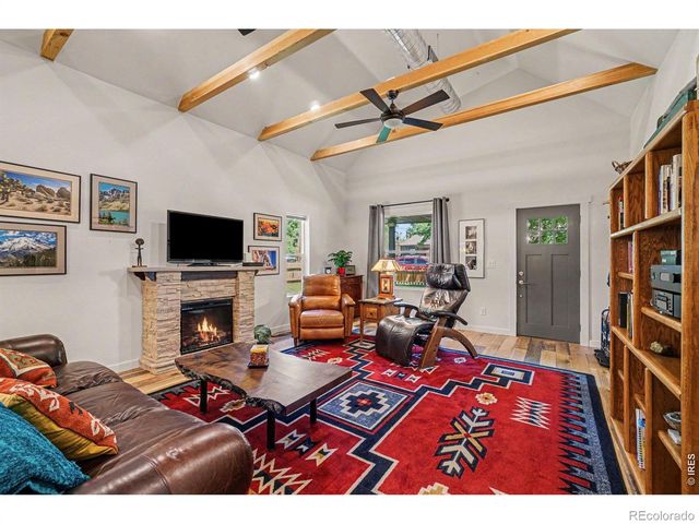 135 S Washington Avenue, Loveland, CO 80537