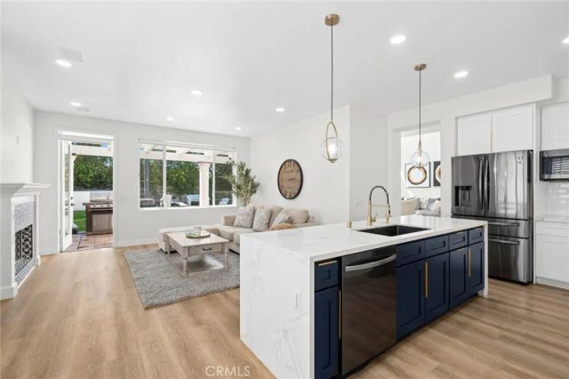 11 Petria, Irvine, CA 92606