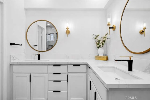 11 Petria, Irvine, CA 92606