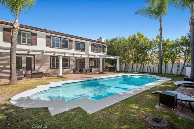 11 Petria, Irvine, CA 92606
