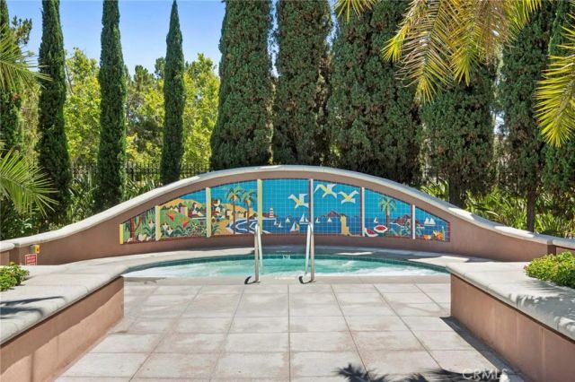 11 Petria, Irvine, CA 92606