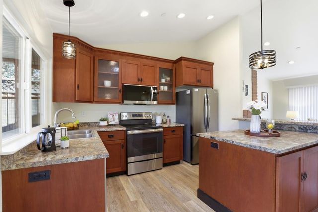 6964 Polvadero Drive, San Jose, CA 95119