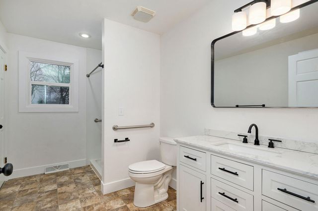 701 Hillcrest Avenue, Nixa, MO 65714