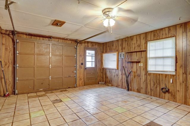 701 Hillcrest Avenue, Nixa, MO 65714