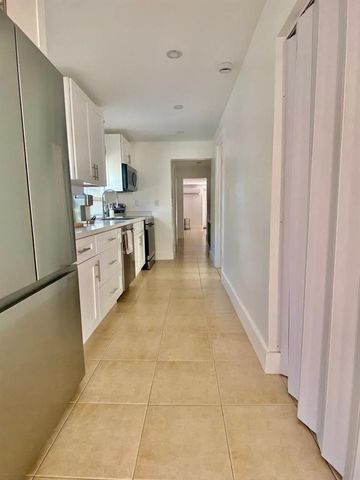 1420 SW 33rd Court, Fort Lauderdale, FL 33315