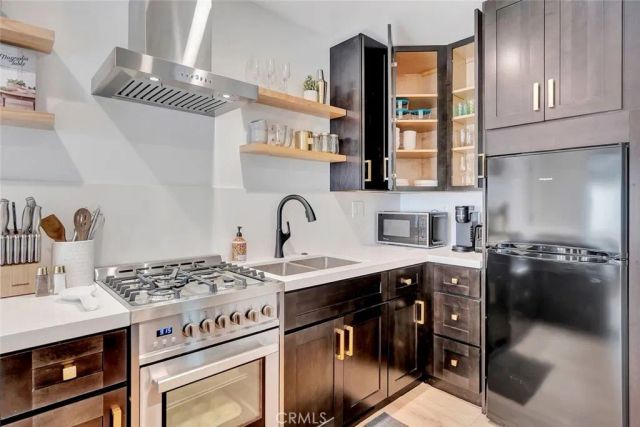 3519 E Colorado Street, Long Beach, CA 90814