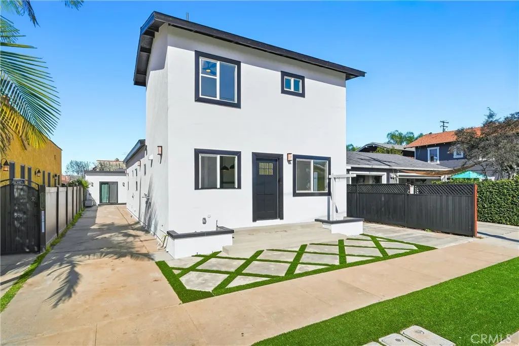 3519 E Colorado Street, Long Beach, CA 90814