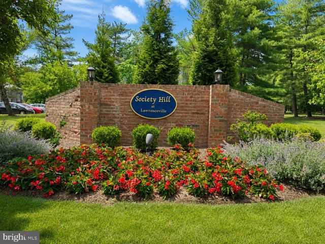17 BARBERRY CT, Lawrence Township, NJ 08648