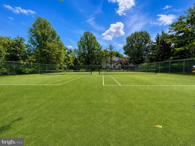 17 BARBERRY CT, Lawrence Township, NJ 08648