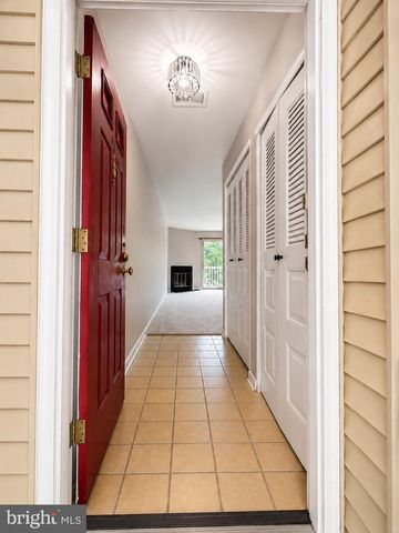 17 BARBERRY CT, Lawrence Township, NJ 08648