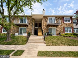 17 BARBERRY CT, Lawrence Township, NJ 08648