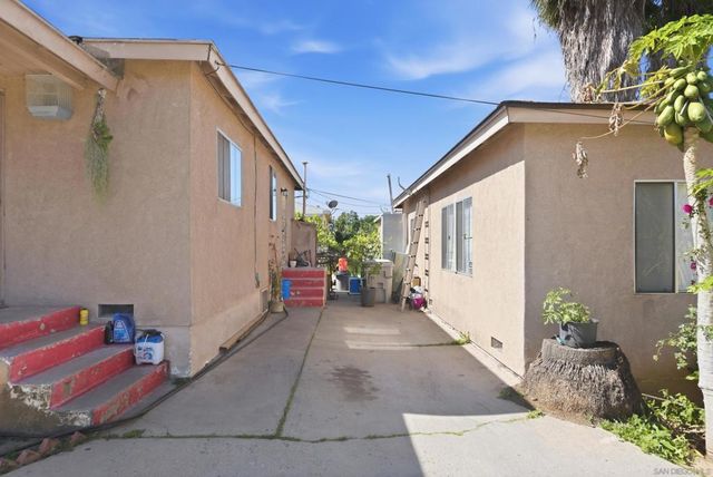 5242 48 Imperial Ave, San Diego, CA 92114