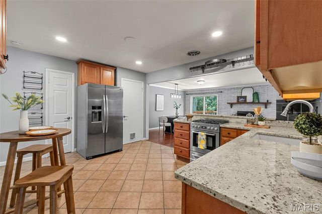 10831 Lawnbrook Drive, Unincorporated, MO 63123