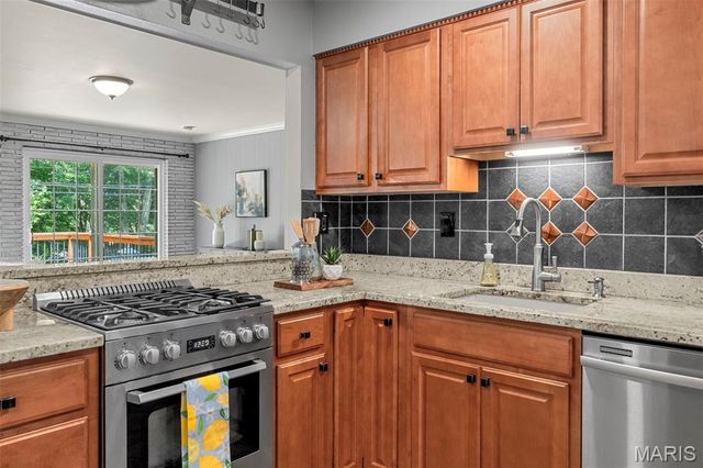 10831 Lawnbrook Drive, Unincorporated, MO 63123