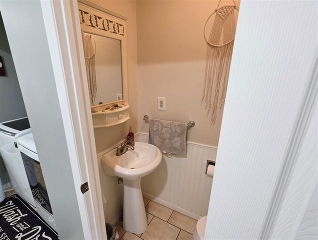 201 S Elm Street, White Pigeon, MI 49099