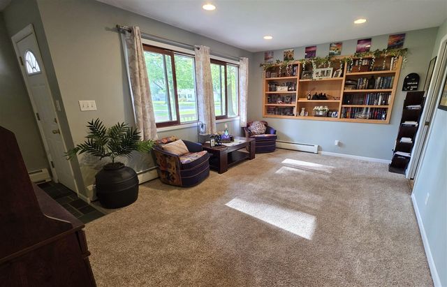 201 S Elm Street, White Pigeon, MI 49099