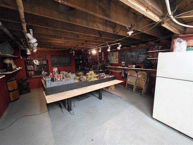 201 S Elm Street, White Pigeon, MI 49099