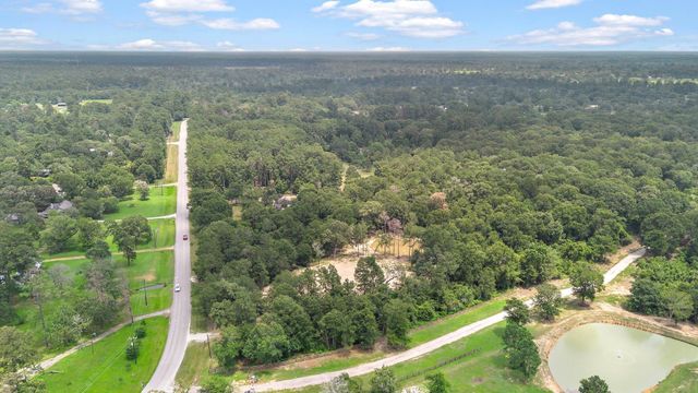 28171 Joseph Rd, Hockley, TX 77447
