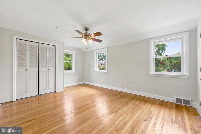 102 ROCK GLEN RD, Wynnewood, PA 19096