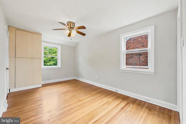 102 ROCK GLEN RD, Wynnewood, PA 19096