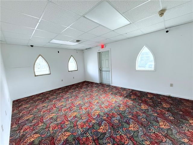 229 N Jefferson St, New Castle, PA 16101