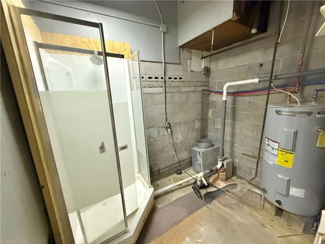 229 N Jefferson St, New Castle, PA 16101