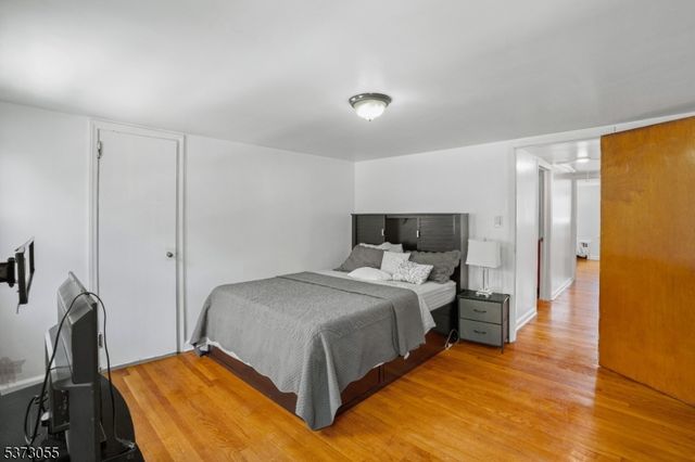 384 S Harrison St, East Orange City, NJ 07018