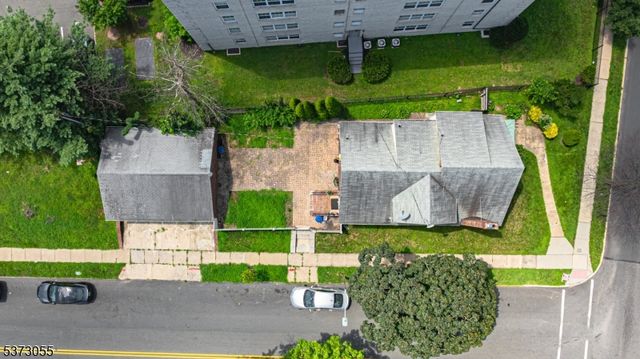 384 S Harrison St, East Orange City, NJ 07018