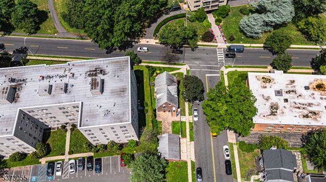 384 S Harrison St, East Orange City, NJ 07018