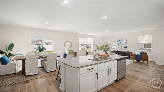13 Oak Way, Port Wentworth, GA 31407