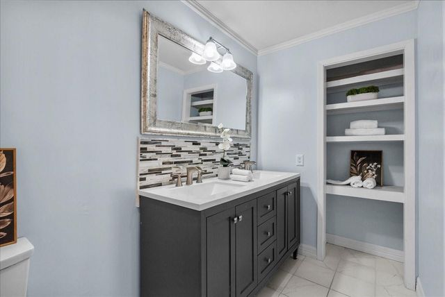 2319 Leading Edge Drive, Friendswood, TX 77546