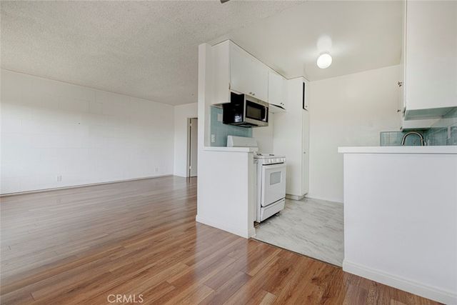 1835 N Alexandria Boulevard 7, Los Angeles, CA 90027