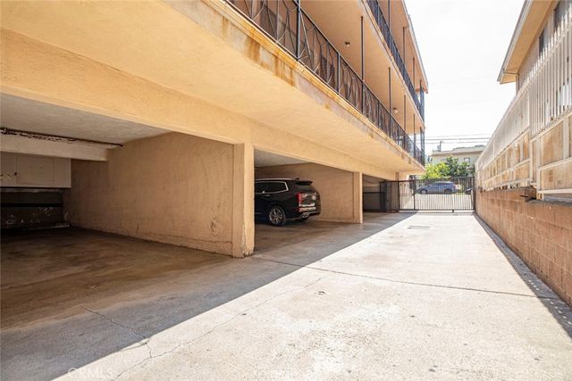 1835 N Alexandria Boulevard 7, Los Angeles, CA 90027